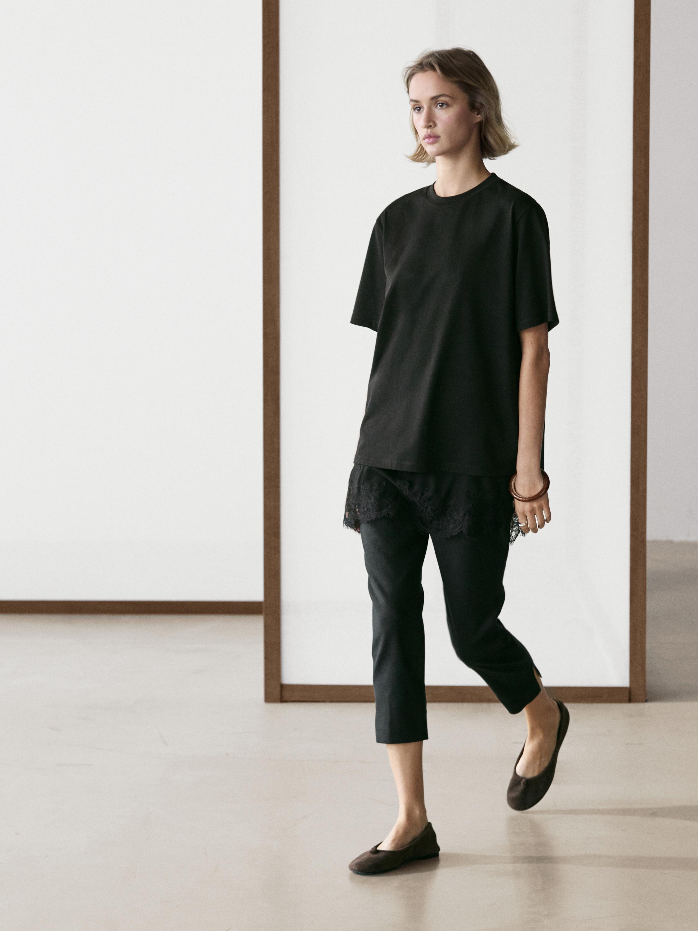 Short sleeve T-shirt with lace detail